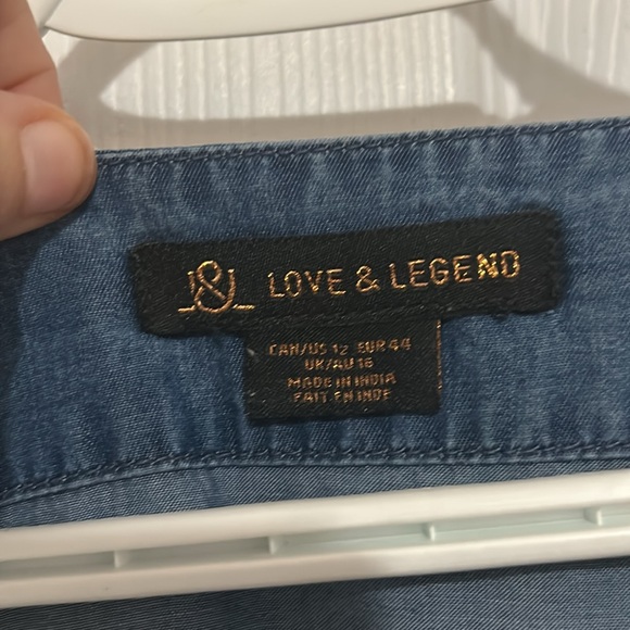 Love and legend ladies size 12 top - Picture 3 of 4